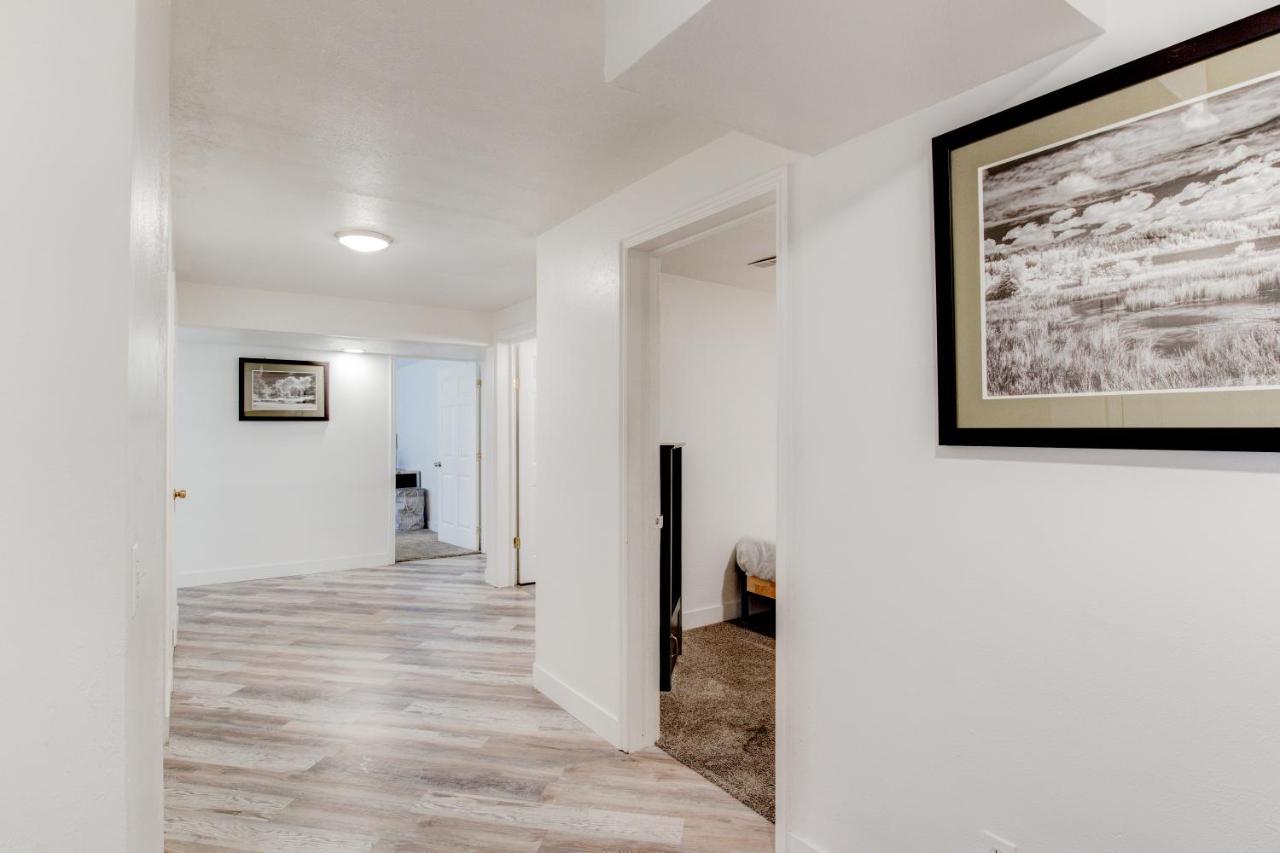 Modern Private Whole Unit 4 Bedroom Guest Suite King Bed Солт Лейк Сити Екстериор снимка